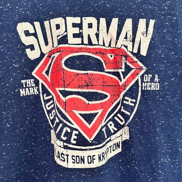 Superman Unisex Blue Speckled Graphic Tee, Size Large - Picture 3 of 9